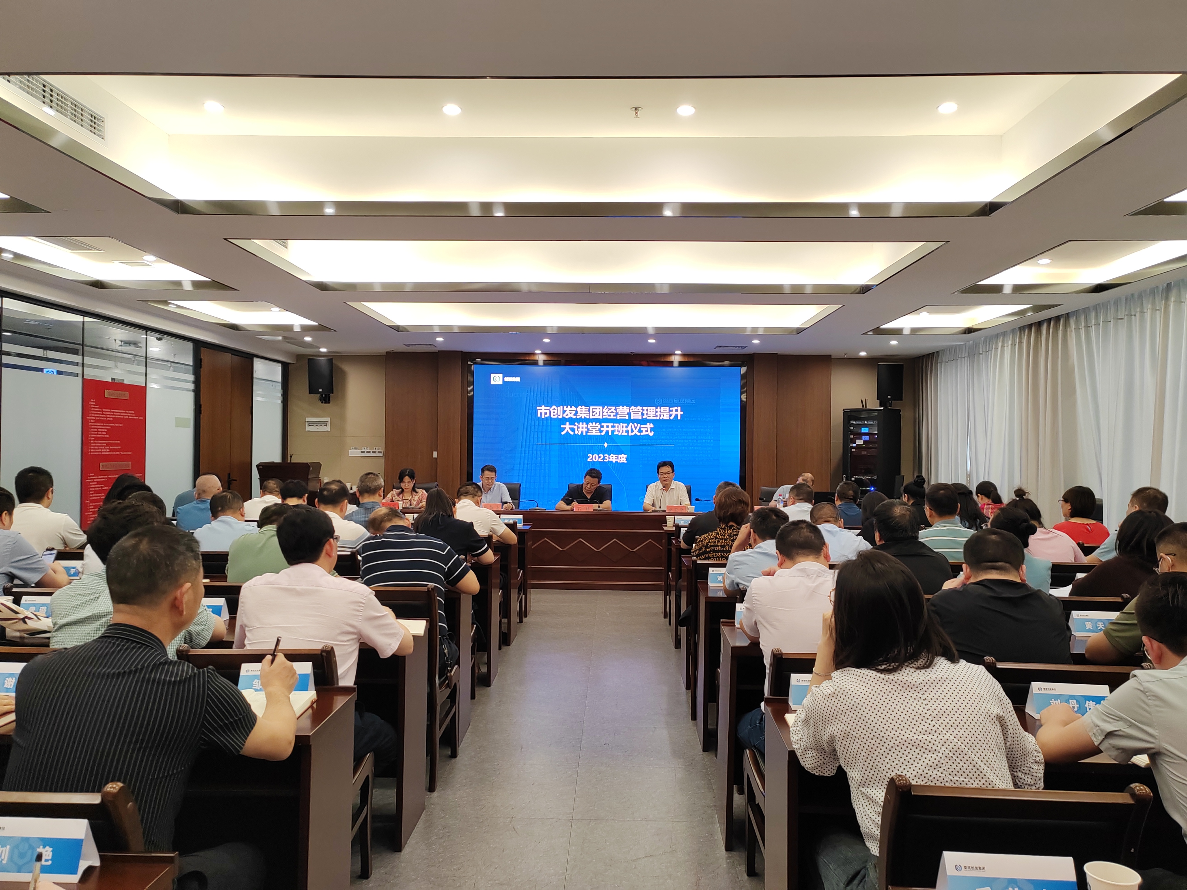 ���ӿ�l(f��)չ  ����(y��u)����(qi��ng)������ �Є�(chu��ng)�l(f��)���F(tu��n)�e�k����(j��ng)�I(y��ng)�����������v�á� �_(k��i)���xʽ